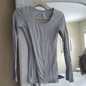 Grey fabletics top